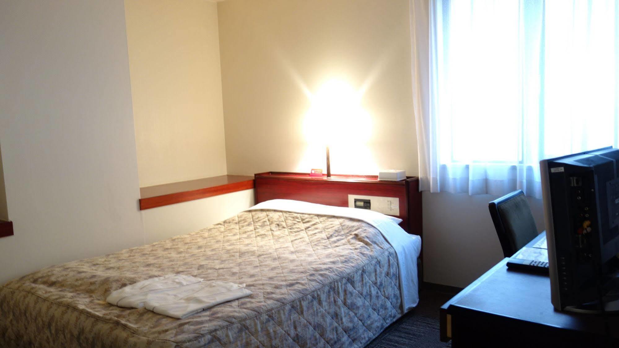 Hotel Green Park Sendai Bagian luar foto
